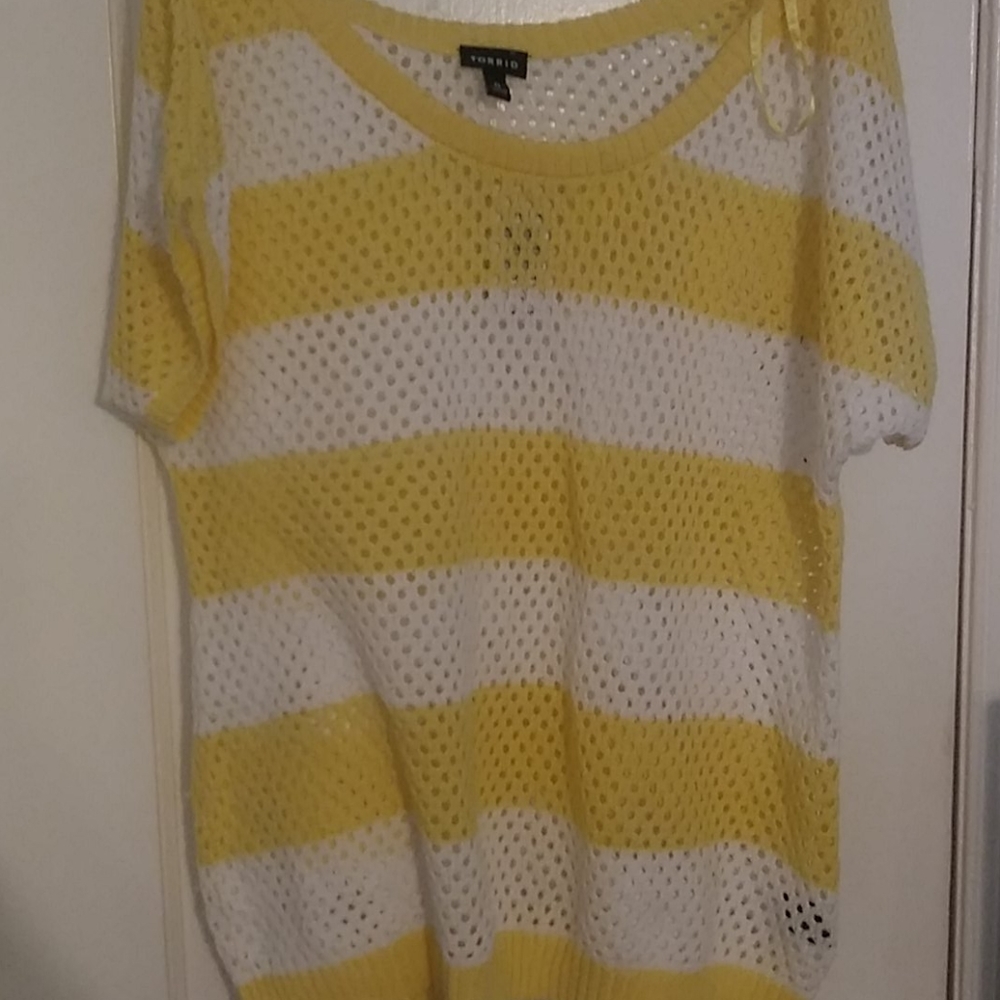 Torrid knitted short sleeve shirt